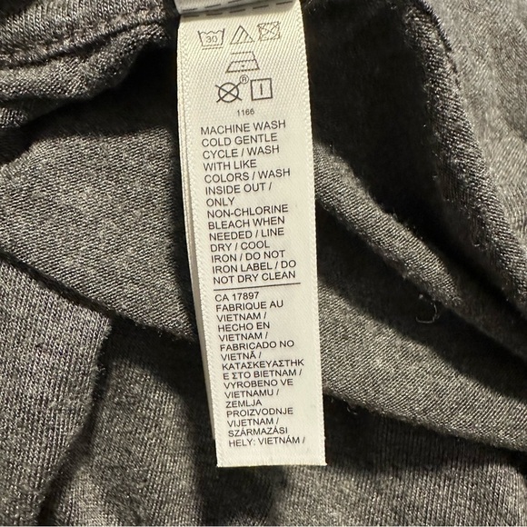 Athleta cloudlight gray light weight long sleeve shirt - Picture 4 of 9